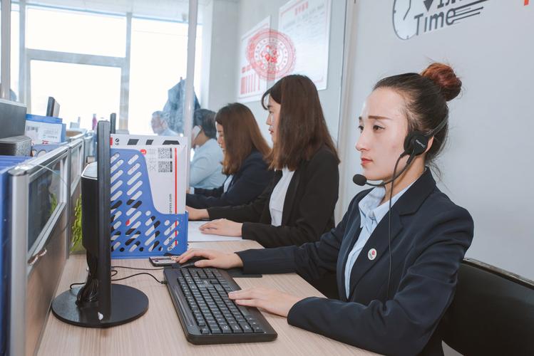 以技術創新引領未來，楊艷艷 科技賦能信息服務的先行者